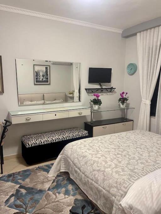 Nice Central Apartment In Tirana City Eksteriør bilde