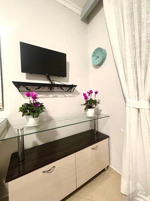 Nice Central Apartment In Tirana City Eksteriør bilde